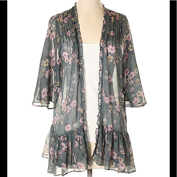 American Eagle Outfitters Tops - 🎉💕HP💕🎉Kimono floral Chiffon AE